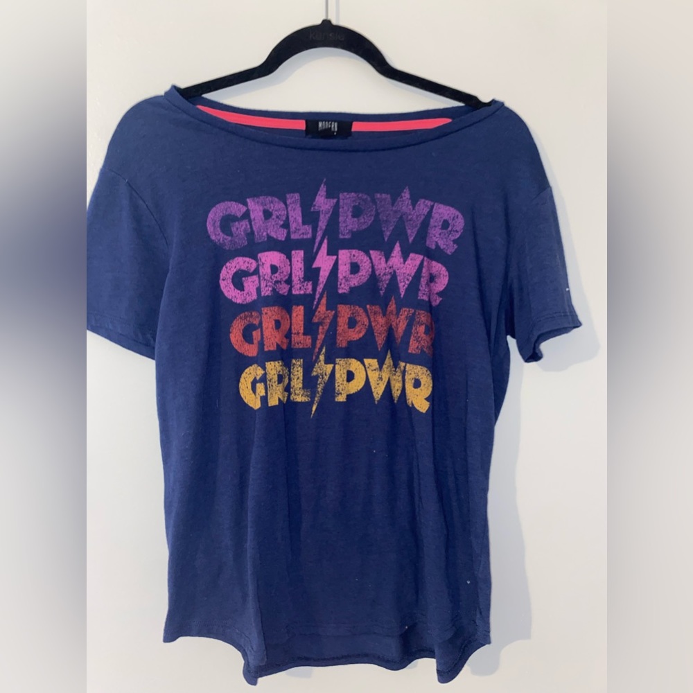 Tee shirt